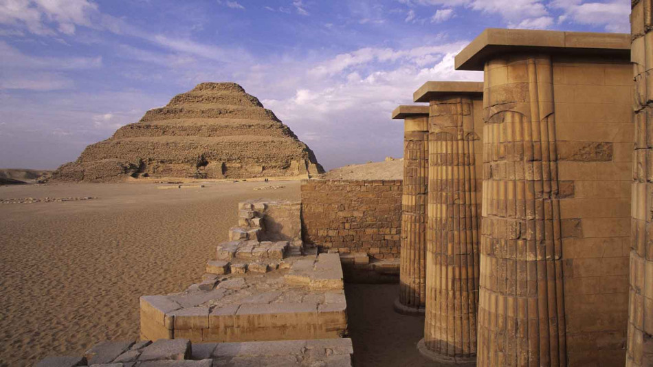 الكشف عن 5 مقابر فرعونية في مصر