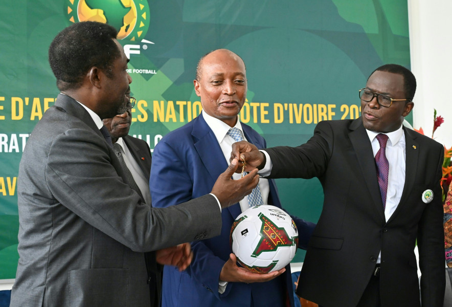 CAN 2023: le patron du foot africain "rassuré" par l'avancée des infrastructures ivoiriennes