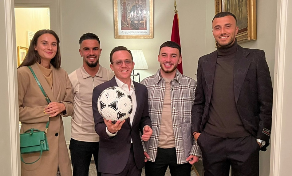استقبال خاص للاعبين مغاربة في الدوري الإنجليزي 