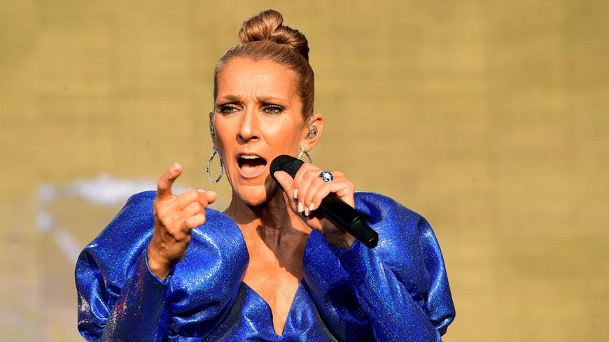 Pour des raisons de santé, Céline Dion reporte sa tournée européenne à 2023