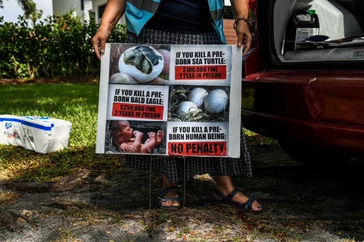 En Floride, les militants anti-avortement se réjouissent des intentions de la Cour suprême américaine 