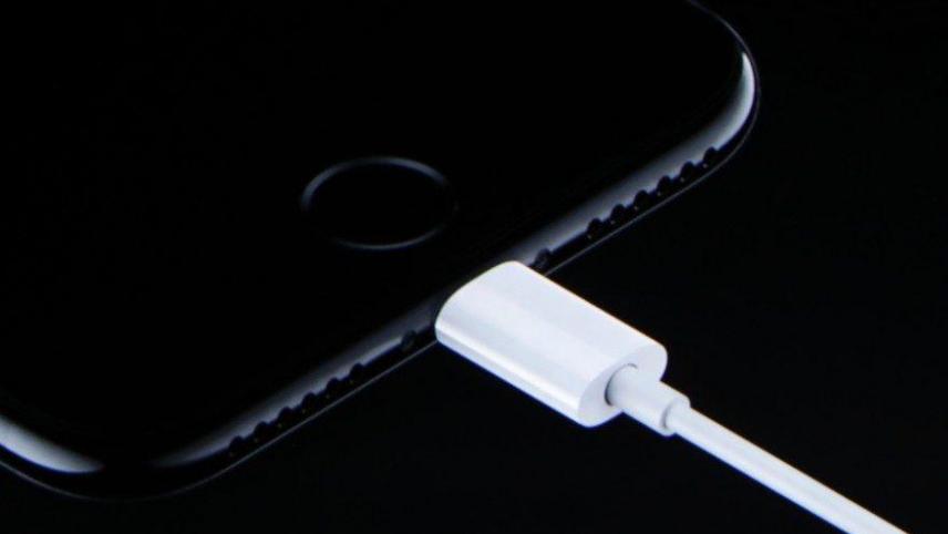 L'UE va imposer un chargeur unique pour smartphones 
