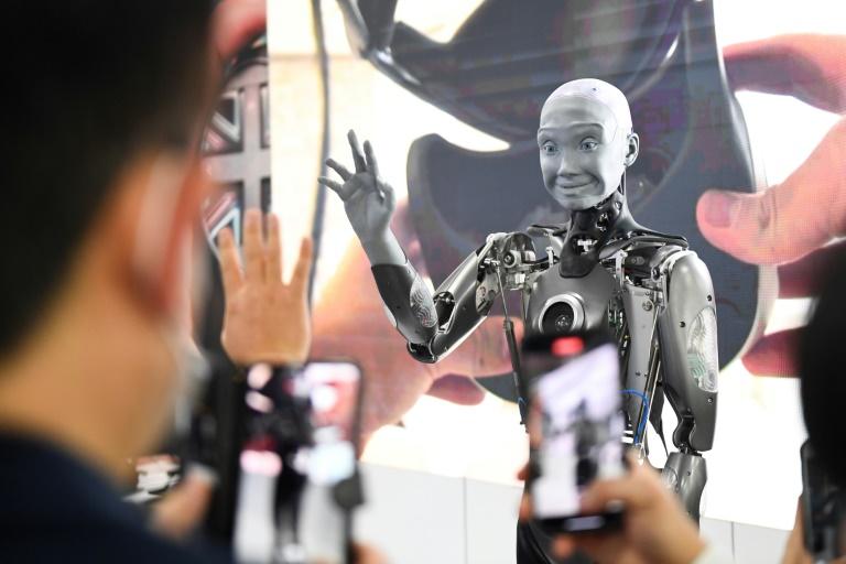هل تصبح تقنيات الذكاء الاصطناعي واعية؟ 