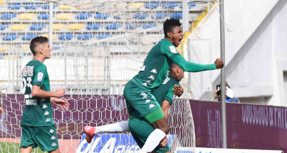Botola Pro: le Raja s'impose face au Wydad et relance le suspens
