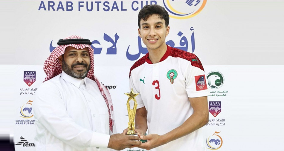 نهائي كأس العرب .. تتويج العيان بجائزة أفضل لاعب 