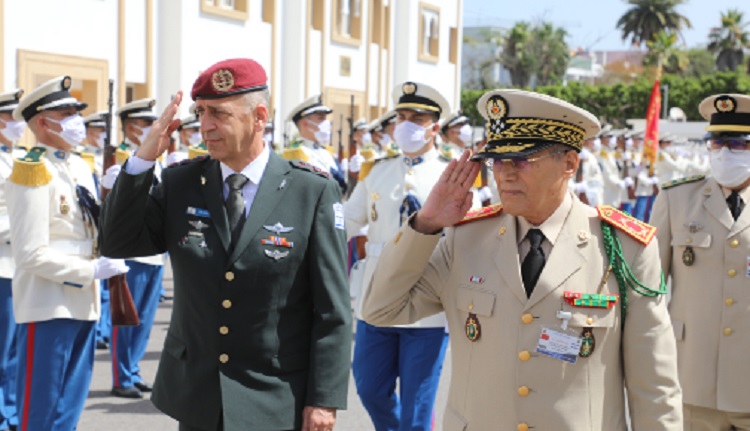 Le Général de Corps d'Armée, Inspecteur Général des FAR et Commandant la Zone Sud en visite à Tel Aviv
