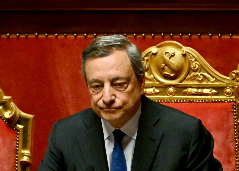 رئيس الوزراء الإيطالي يستقيل بعد انهيار ائتلافه الحكومي