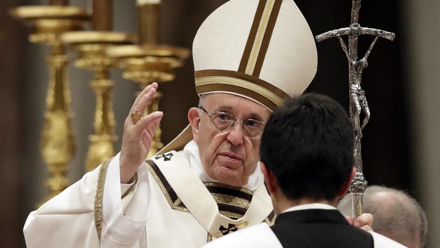 البابا فرنسيس يعتذر عن تدمير ثقافة الشعوب الأصلية