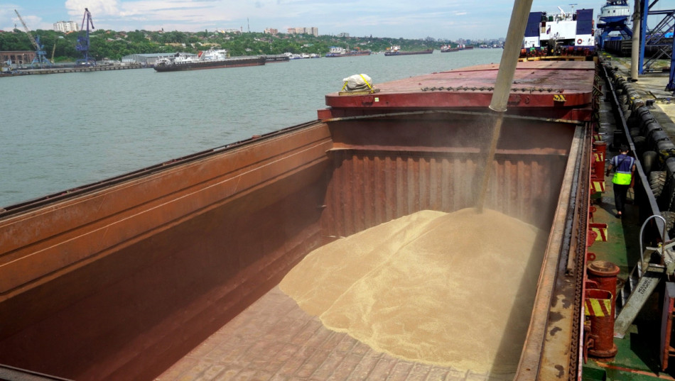 البحرية الأوكرانية تعلن استئناف عمل موانئ تصدير الحبوب