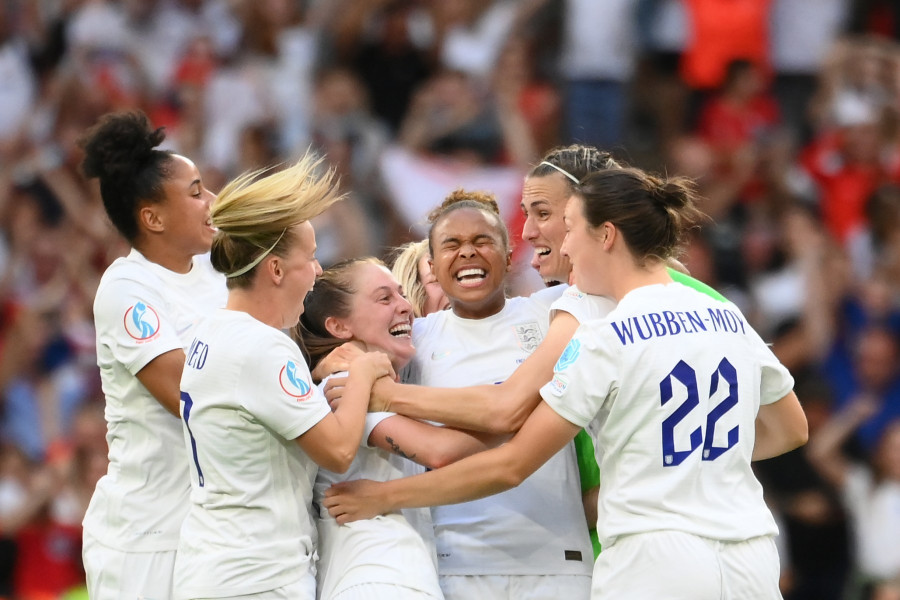 Foot: l'Angleterre remporte l'Euro féminin à domicile en battant l'Allemagne 