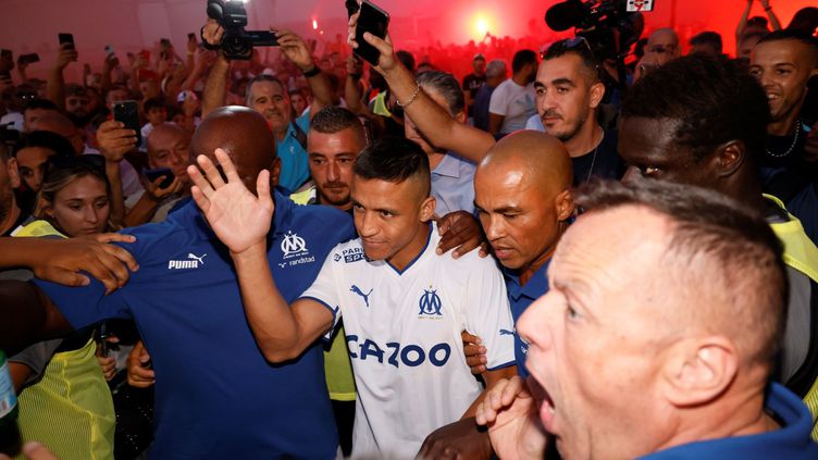 Alexis Sanchez débarque à Marseille 