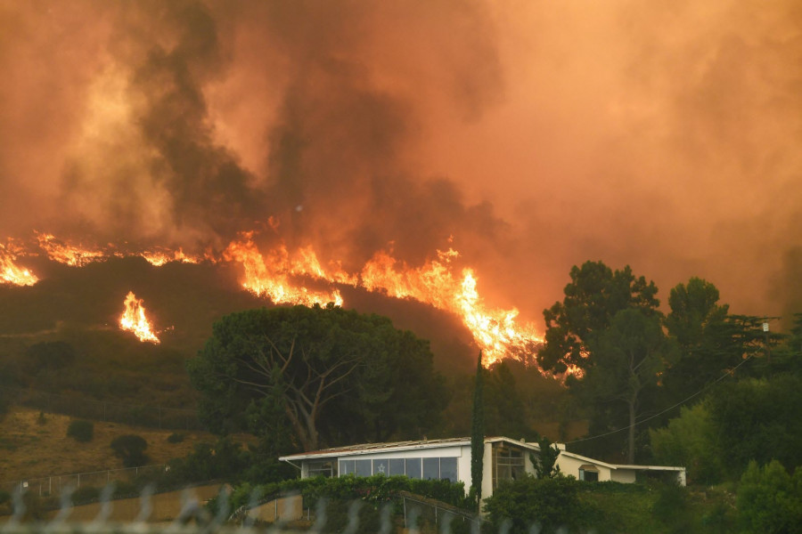 Vaste incendie et centaines de foyers évacués au nord-ouest des Etats-Unis