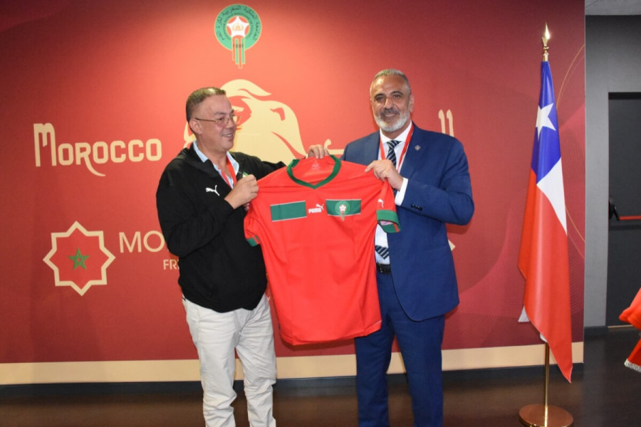 لقاء لقجع ورئيس الاتحاد الشيلي 
