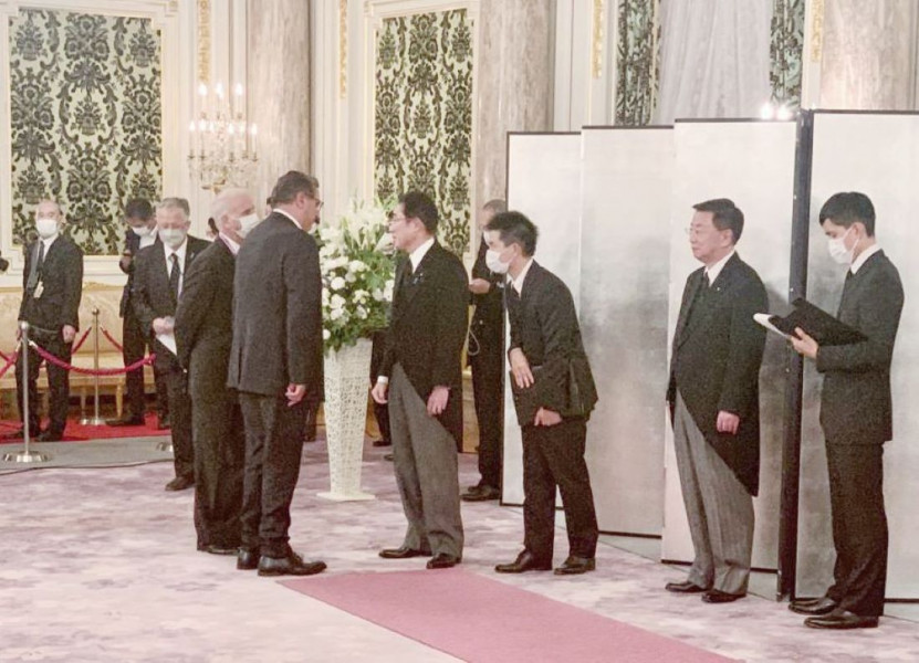 أخنوش يمثل جلالة الملك في مراسم جنازة الوزير الأول الياباني السابق شينزو آبي
