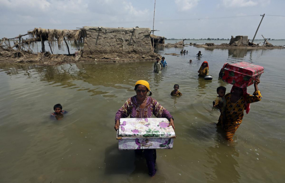 الفيضانات تهدد 9 ملايين باكستاني بالفقر  