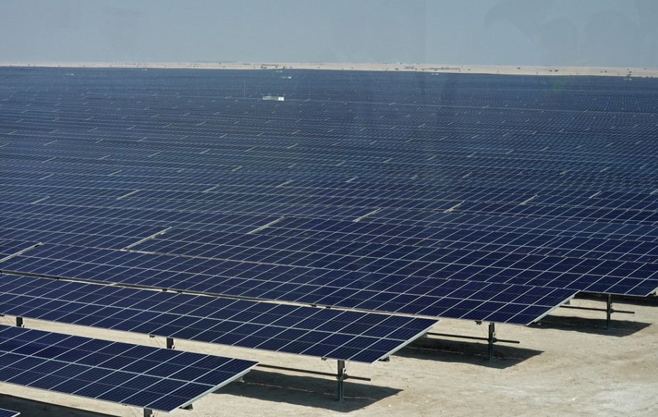 قطر تفتتح أول محطة للطاقة الشمسية