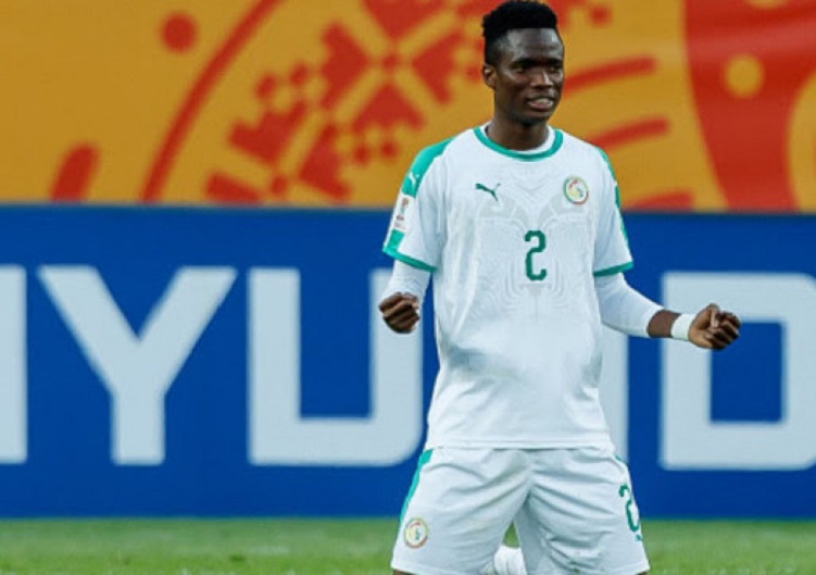 Le Sénégal remplace Mané par le jeune défenseur Moussa Ndiaye