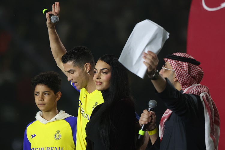 Foot: Ronaldo l'"unique" en quête de "nouveaux records" à Al-Nassr 