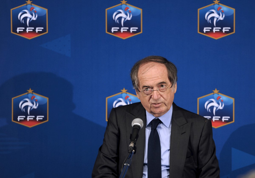  تعليق مهام رئيس الاتحاد الفرنسي لكرة القدم  