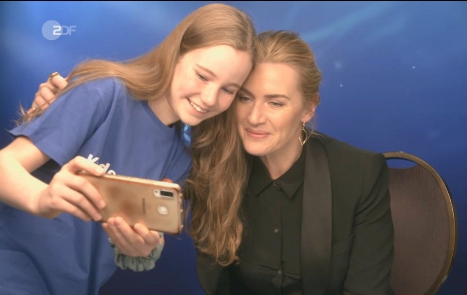 Quand l’actrice Kate Winslet rassure une jeune journaliste en plein interview