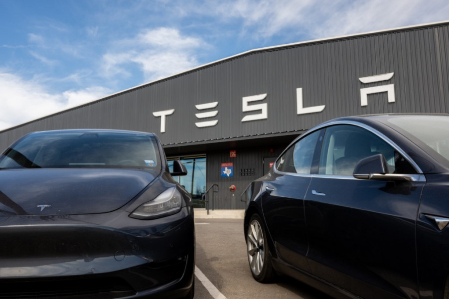Tesla rappelle 200.000 véhicules électriques pour un problème de caméra