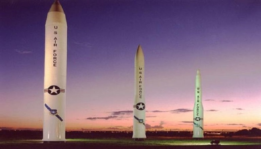 بوينغ تفوز بعقد صواريخ بالستية بأنظمة توجيه