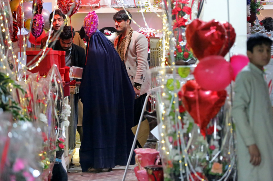 La Saint-Valentin, "slogan des infidèles", interdite par les talibans
