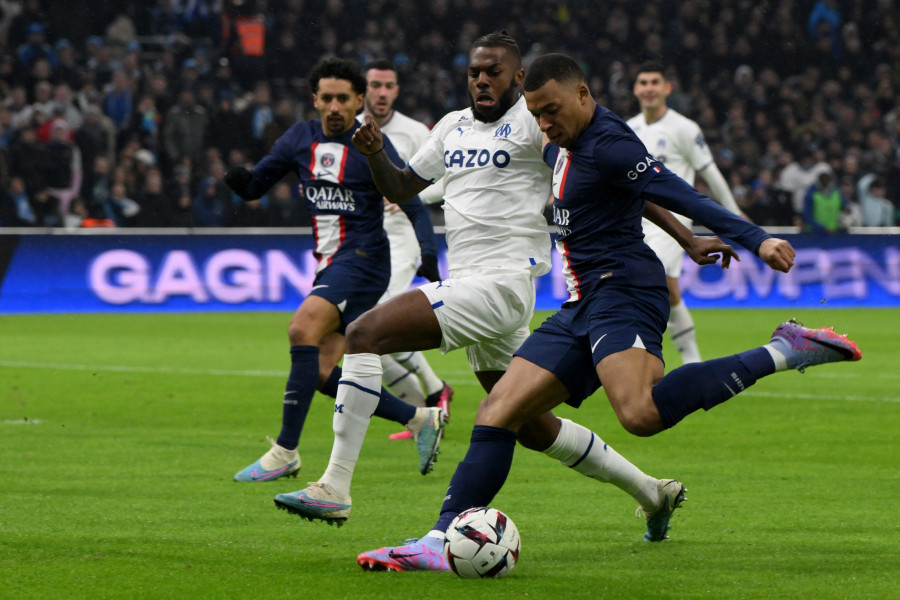 Ligue 1: le PSG bat l'OM, Mbappé s'offre un nouveau record