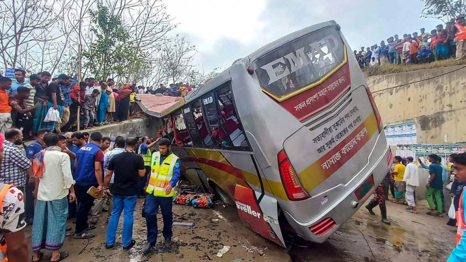 Bangladesh: au moins 19 morts dans l'accident d'un bus