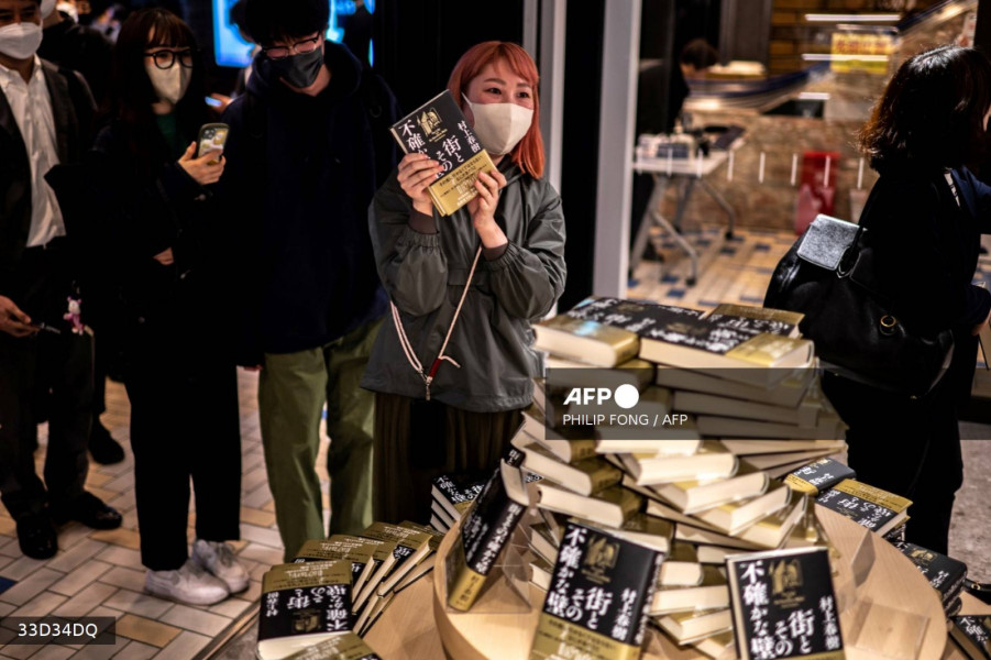 Les fans japonais se ruent sur le nouveau roman de Haruki Murakami