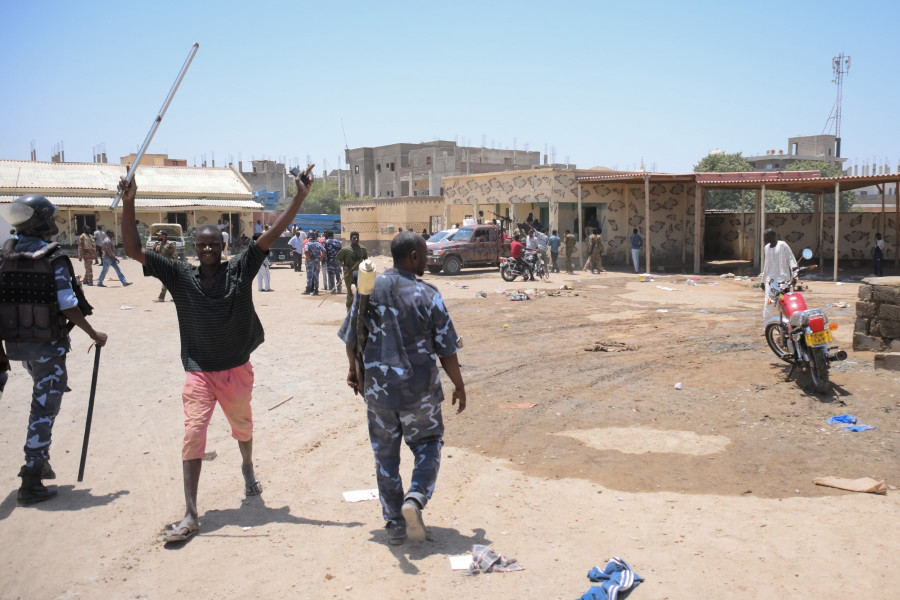 Les combats s'intensifient au Soudan, près de 200 morts en trois jours 