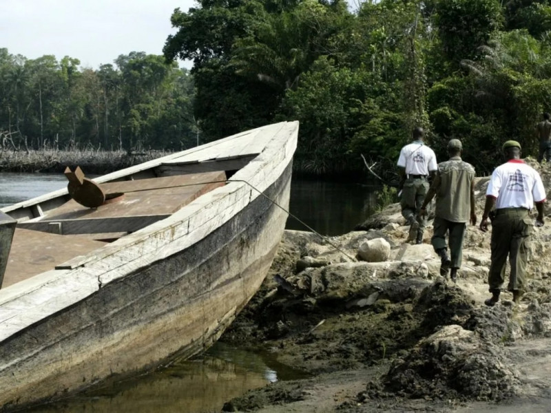 نيجيريا .. غرق 15 طفلا وفقدان 25 آخرين في غرق قارب