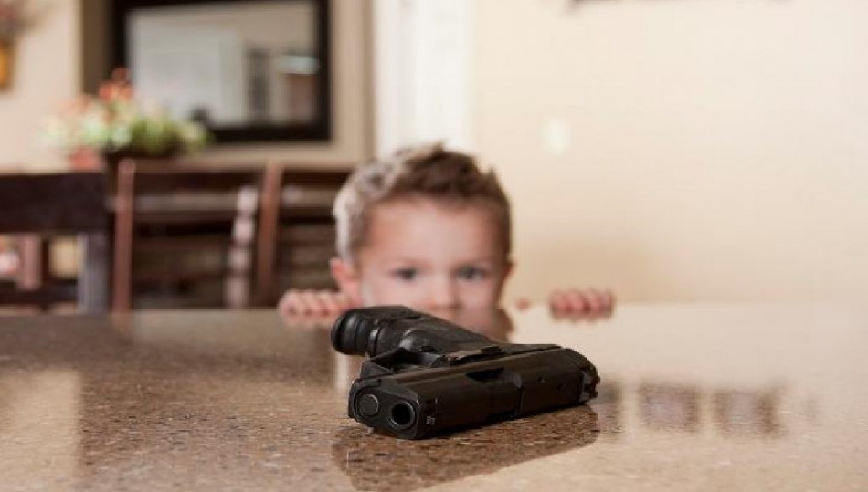 طفل يردي طفلة خطأ برصاص مسدس في الولايات المتحدة