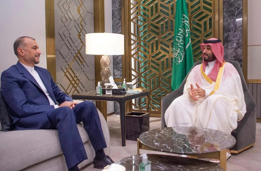 Le chef de la diplomatie iranienne a eu un échange "franc" avec le prince saoudien