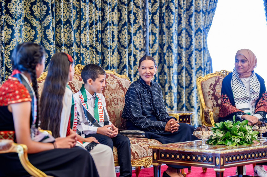 SAR la Princesse Lalla Hasnaa reçoit les enfants maqdessis 