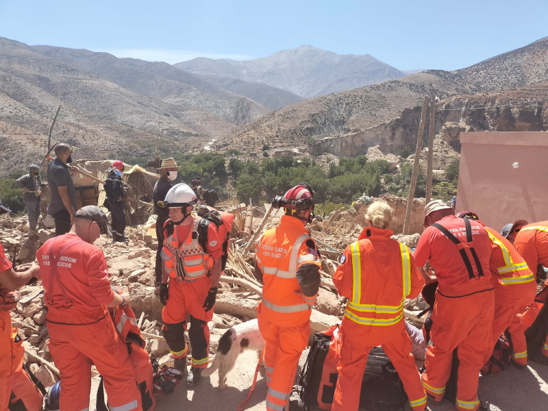 زلزال الحوز .. وزيرة الدفاع الإسبانية تشيد بدعم القوات المسلحة الملكية لرجال الإنقاذ الإسبان