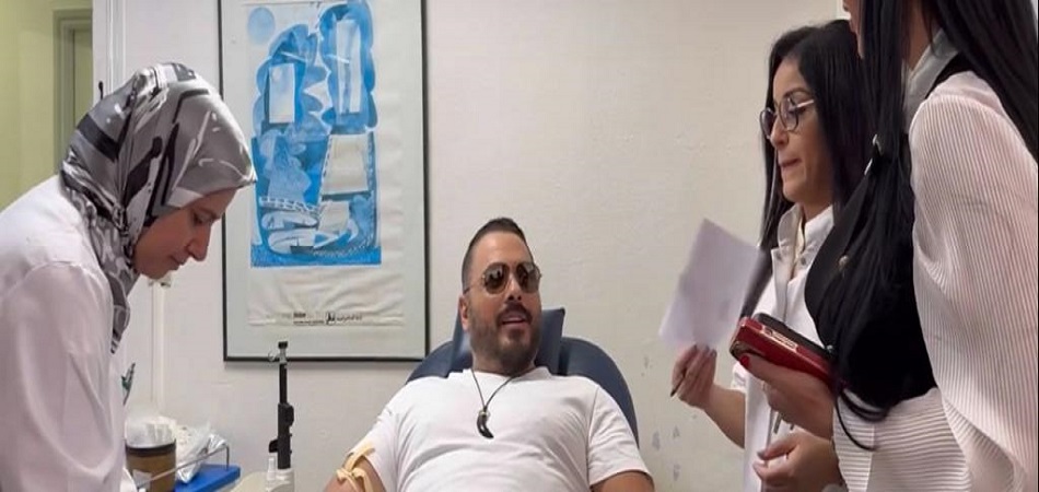 رامي عياش يتبرع بالدم لفائدة ضحايا زلزال الحوز