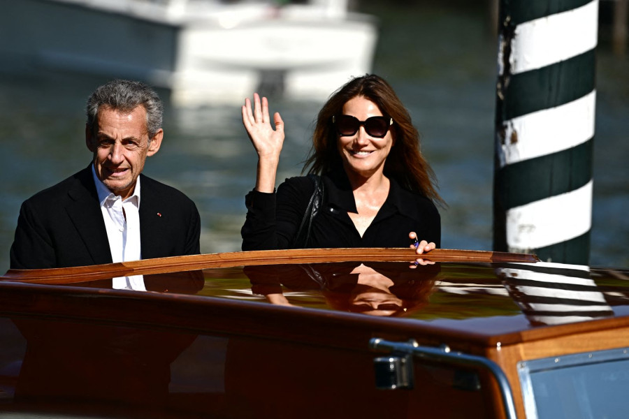 "Diagnostiquée d'un cancer du sein" il y a 4 ans, Carla Bruni appelle au dépistage