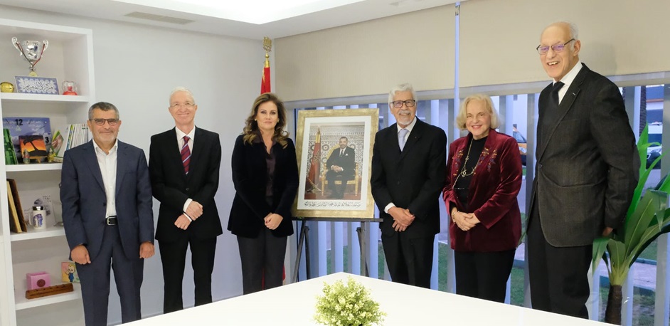 Son Altesse la Princesse Lalla Zineb reçoit une délégation de l’association Al Hayat Chaînes de Vie