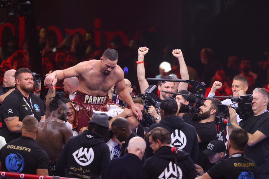 Boxe: Joseph Parker domine Deontay Wilder sans contestation