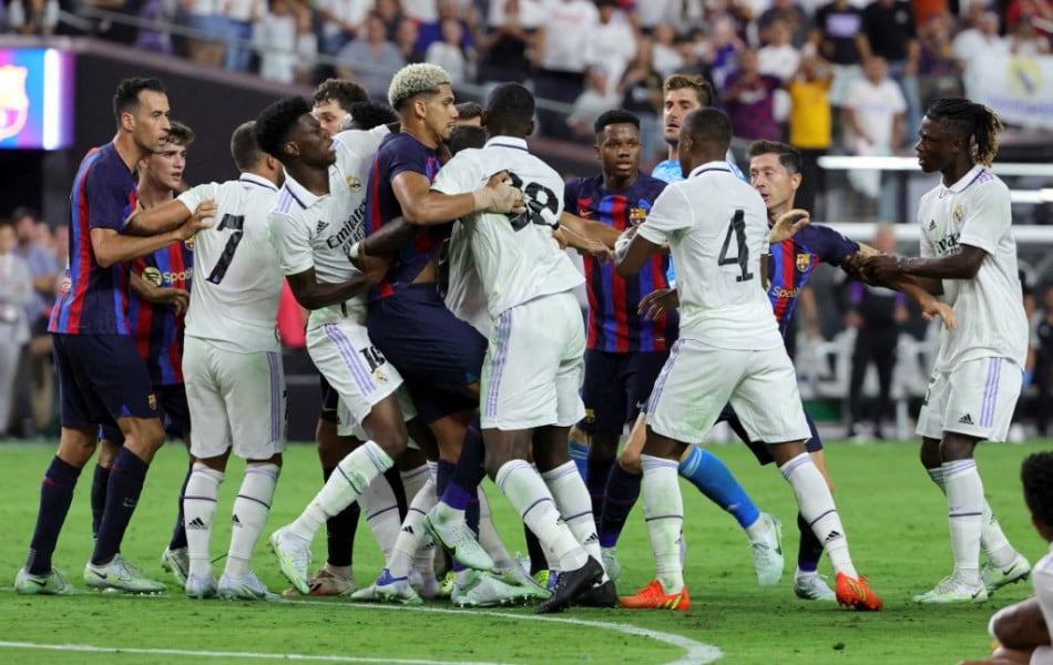 برشلونة يتطلع لاسقاط الريال في معقله سانتياغو برنابيو 