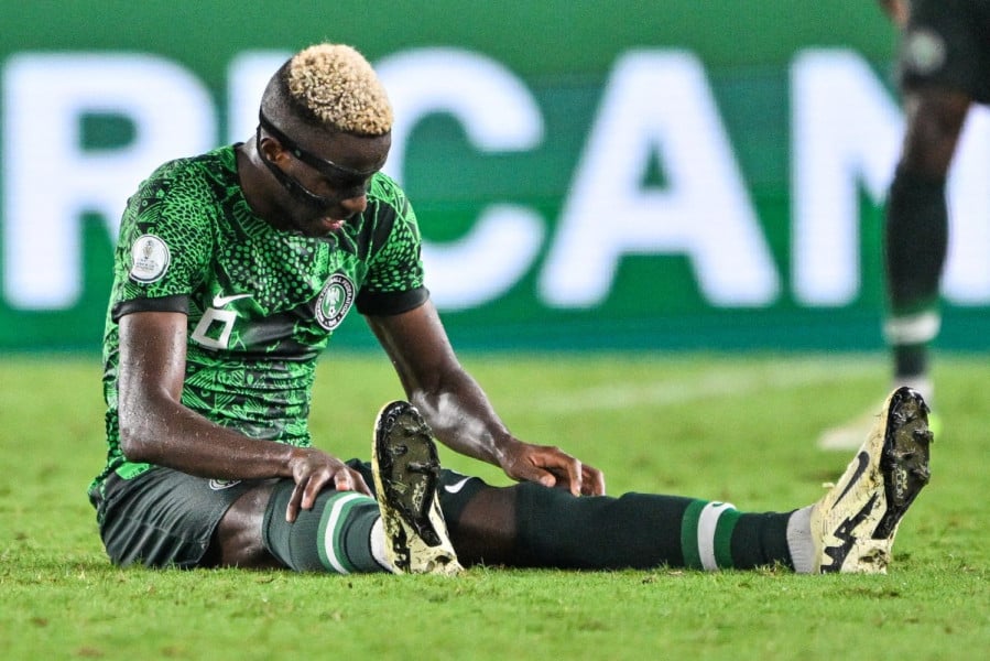 CAN 2023 : Le Nigérian Victor Osimhen très incertain pour la demi-finale