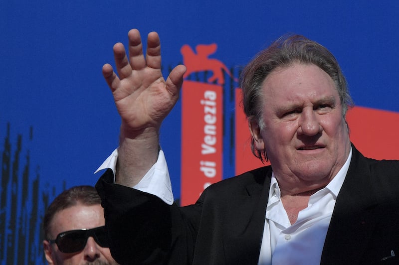 Gérard Depardieu en tournage au Portugal sous la direction de Fanny Ardant
