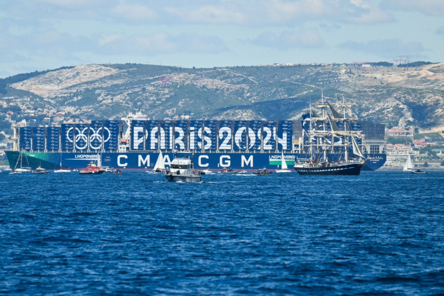 JO 2024: la flamme olympique arrive en France