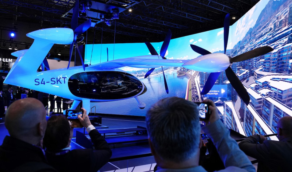 Qatar: un taxi aérien et des drones de livraison testés début 2025