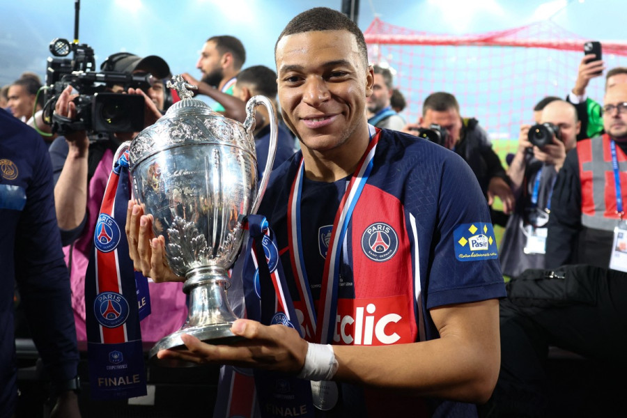 Pas de maillots du Real Madrid floqués Mbappé commercialisés avant le 1er juillet