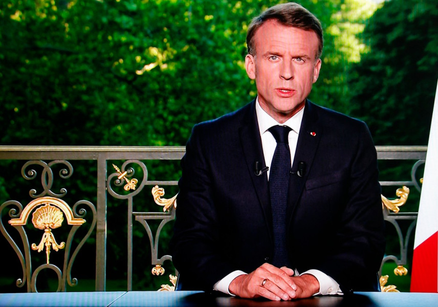 France : Macron accepte la démission du gouvernement, le flou politique perdure