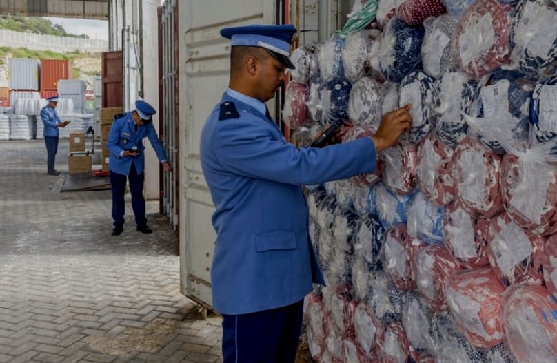 إدارة الجمارك 