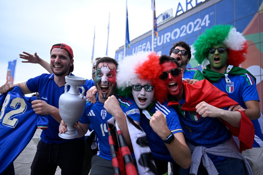 Italy's supporters + Euro 2024