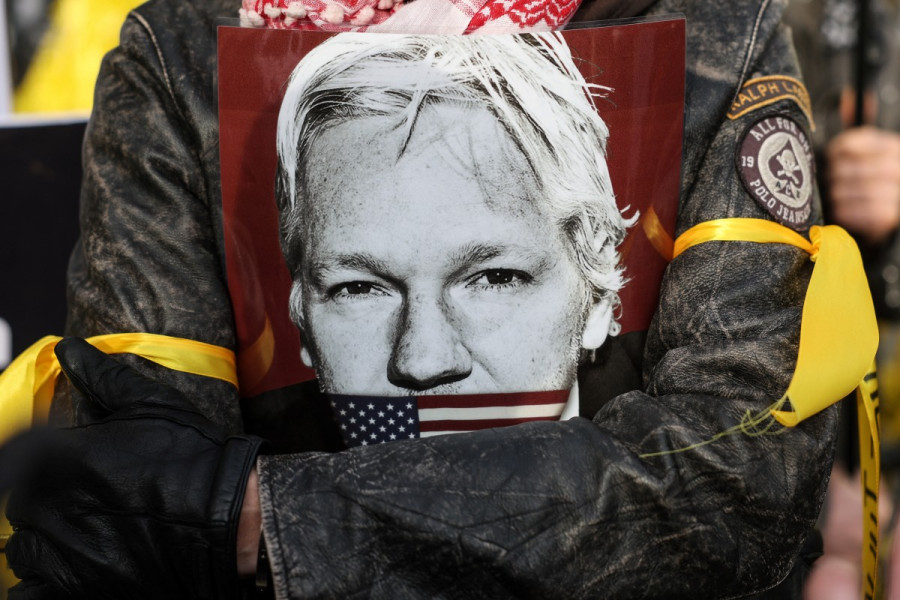 Assange